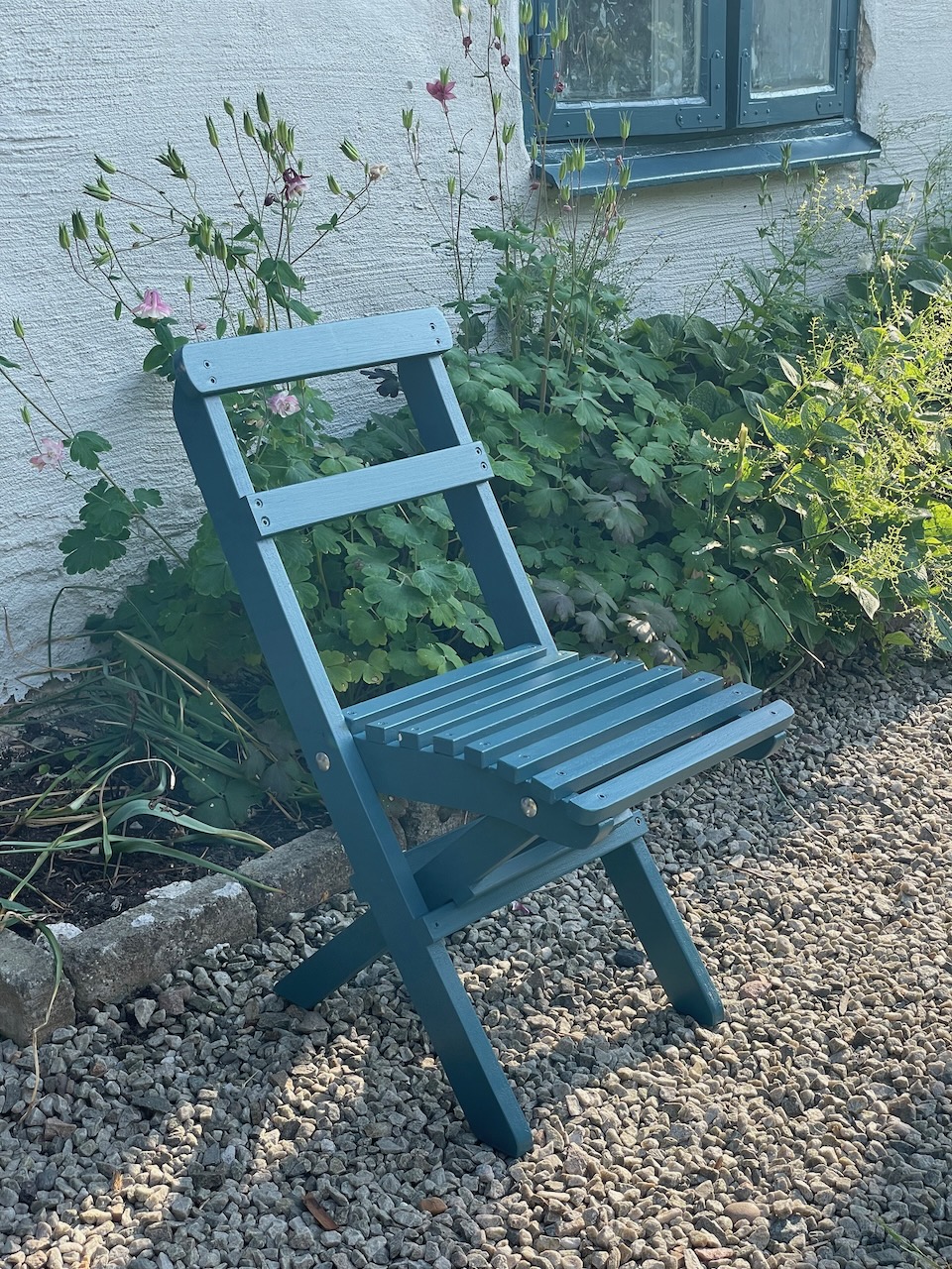 Kid size garden chair